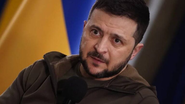 Zelenski pide cierre de puertos albaneses a las embarcaciones rusas