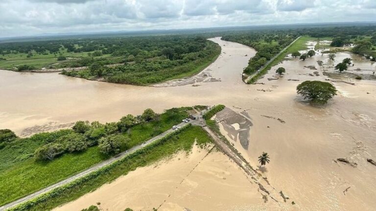 Continúa la alerta por lluvias en el estado Zulia