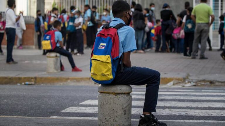 #Análisis: Sugieren a las escuelas que fomenten el respeto ante el acoso escolar