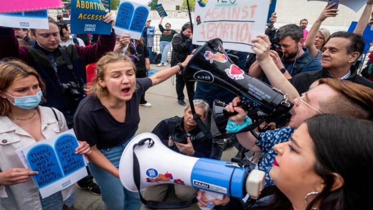 Posible fallo antiaborto del Supremo de EEUU anima las protestas