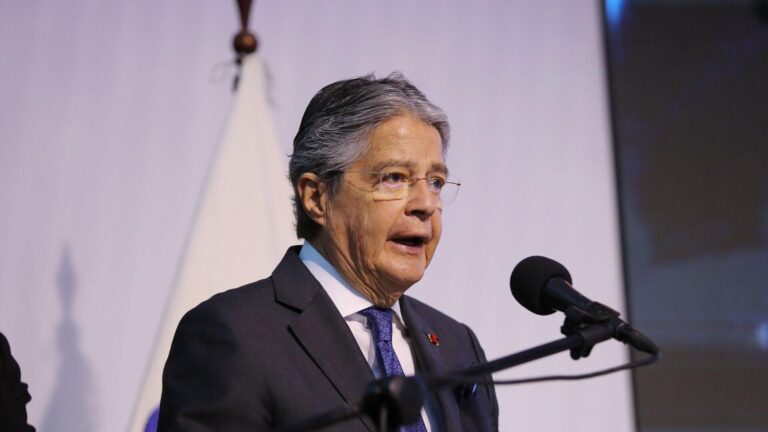 Gobierno de Ecuador acepta el fallo de Corte pero rechaza juicio contra Lasso