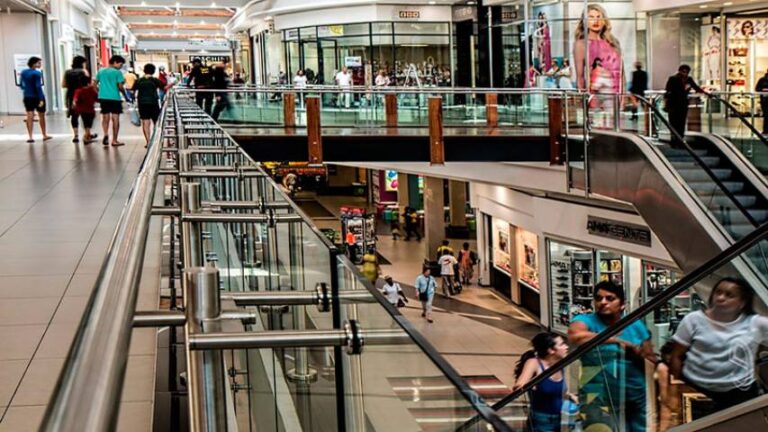 Cámara de Centros Comerciales afirma que descuentos se han mantenido como estrategia de ventas
