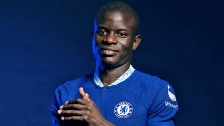 Kanté estará ante Aston Villa luego de ocho meses fuera