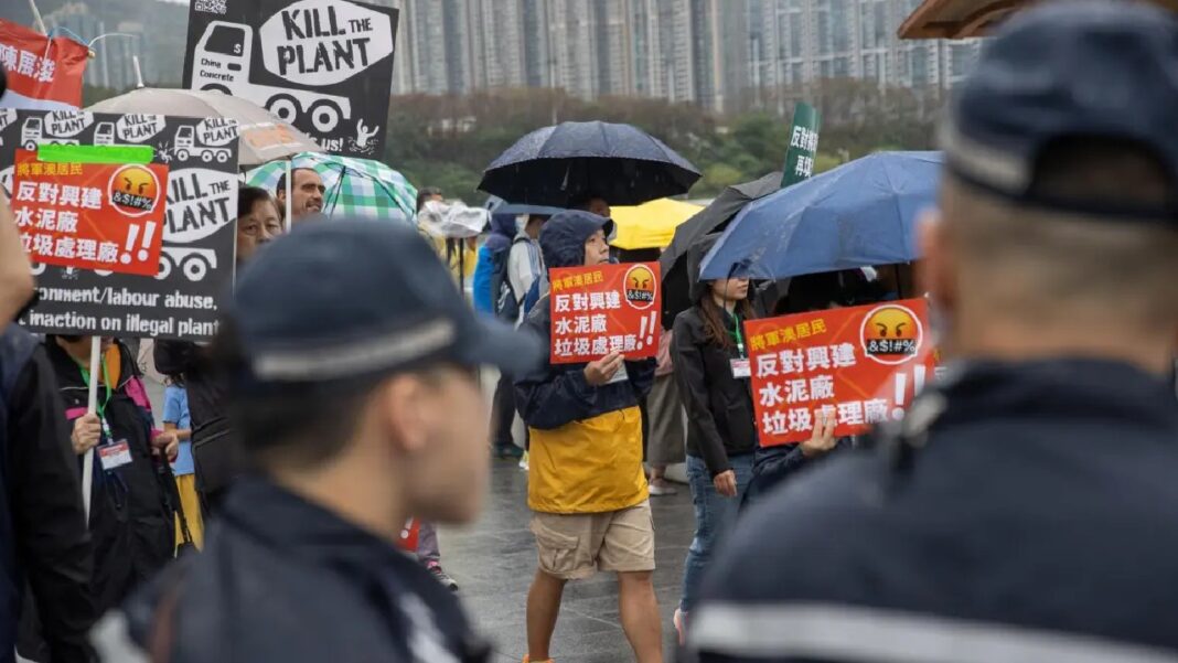 Primera protesta autorizada en Hong Kong en tres años