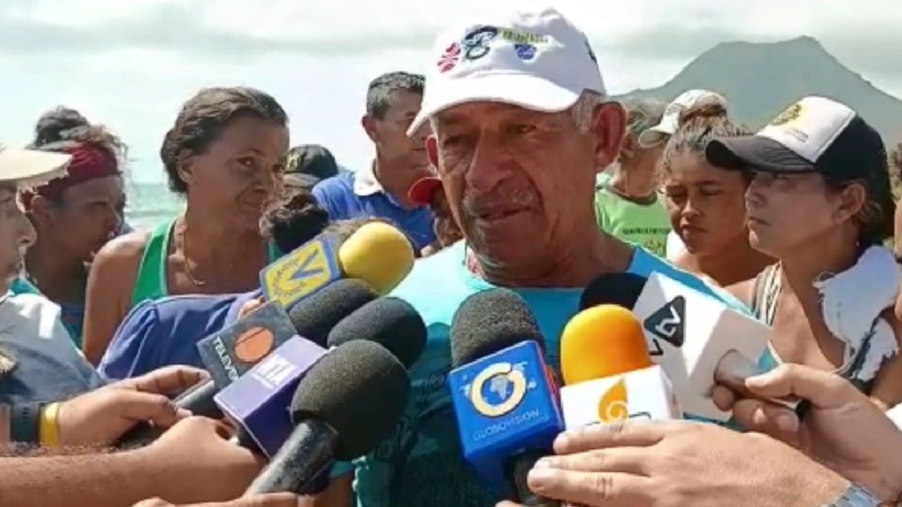 Foto: Familiares de pescadores desaparecidos en Nueva Esparta declaran a los medios de comunicación