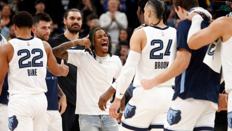 Ja Morant reapareció en el banquillo de los Memphis Grizzlies