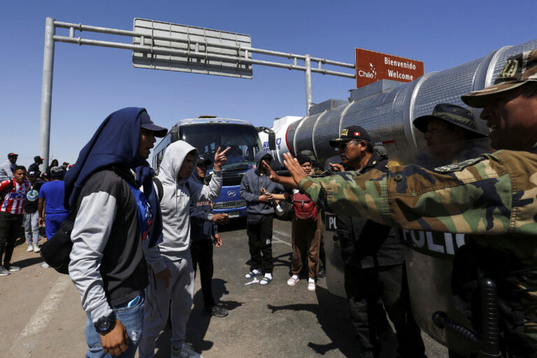 #AHORA | Un herido tras incidentes en la frontera de Perú y Chile