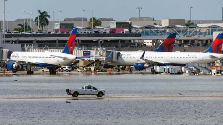Aeropuerto internacional de Florida reanudó sus operaciones hoy
