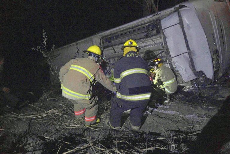 Accidente de tránsito dejó al menos 18 muertos en México