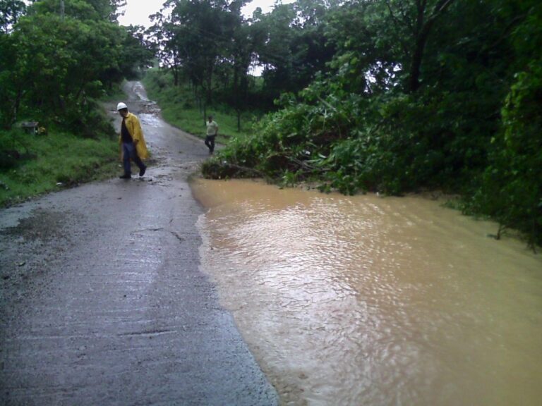 Vías de la región andina del país han sido las más afectadas por lluvias de los últimos días