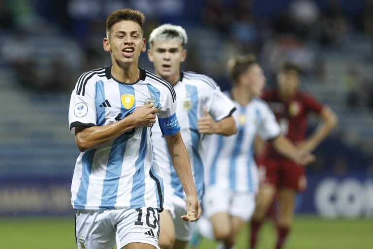 La magia de Echeverri guió la victoria argentina ante Venezuela