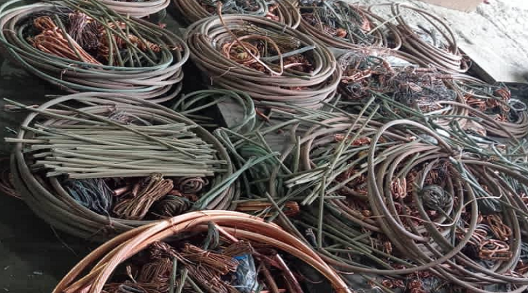 Decomisan 10 gandolas cargadas de material estratégico de PDVSA