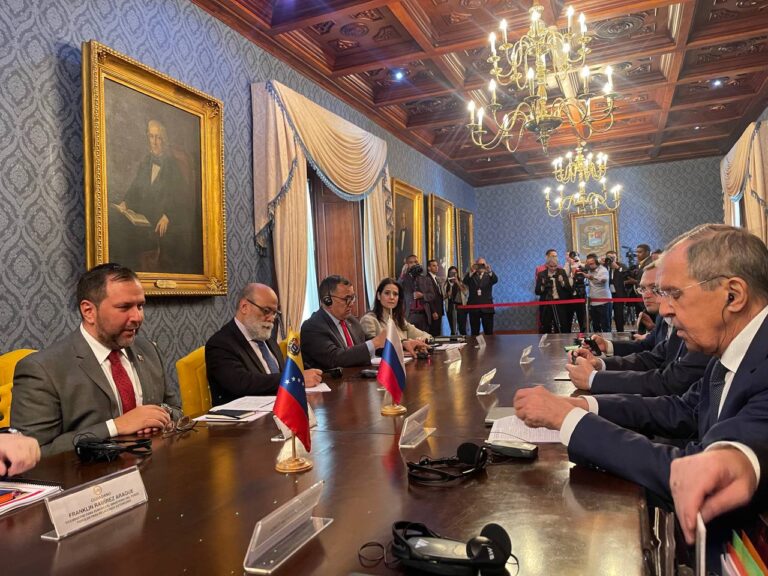 Canciller ruso ya se encuentra en Venezuela