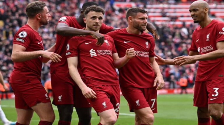 Liverpool se quedó con un partido de locura en Anfield