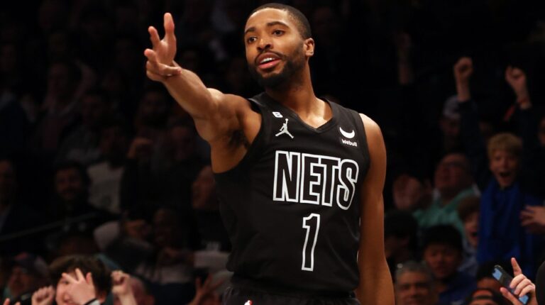 Bridges y Davis fueron los mejores de la semana en la NBA