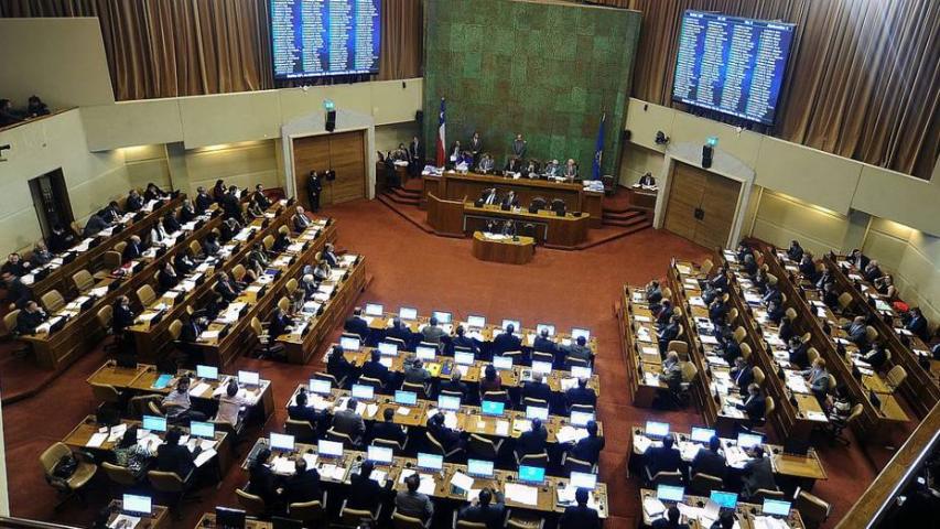 Parlamento de Chile aprob+ó reducir jornada laboral