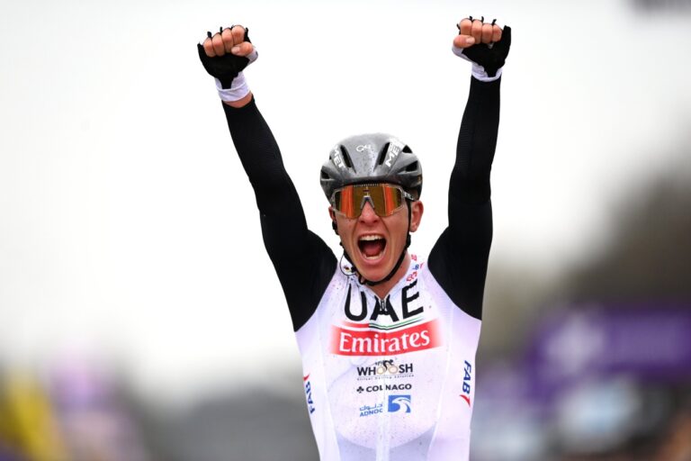 Pogacar ganó en solitario el Tour de Flandes