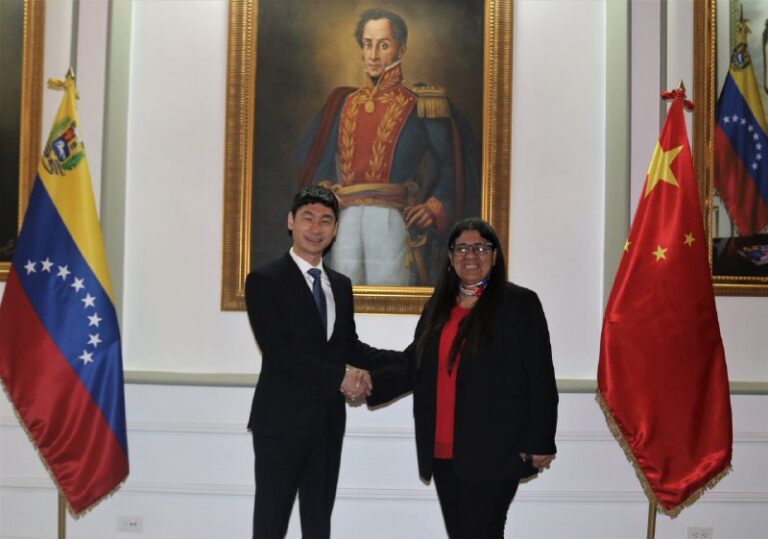 Arribó a Caracas nuevo embajador designado de China Lan Hu