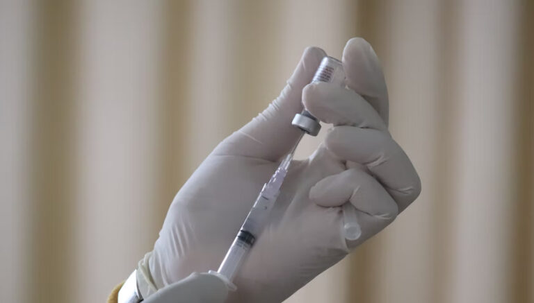 Llaman a vacunarse contra influenza ante el incremento de casos en México
