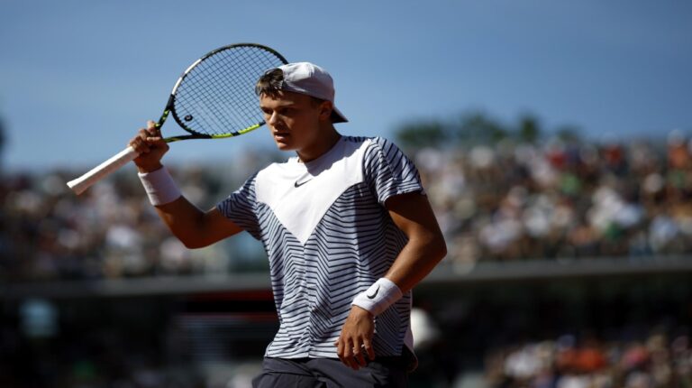 Holger Rune evitó la sorpresa frente a Eubanks