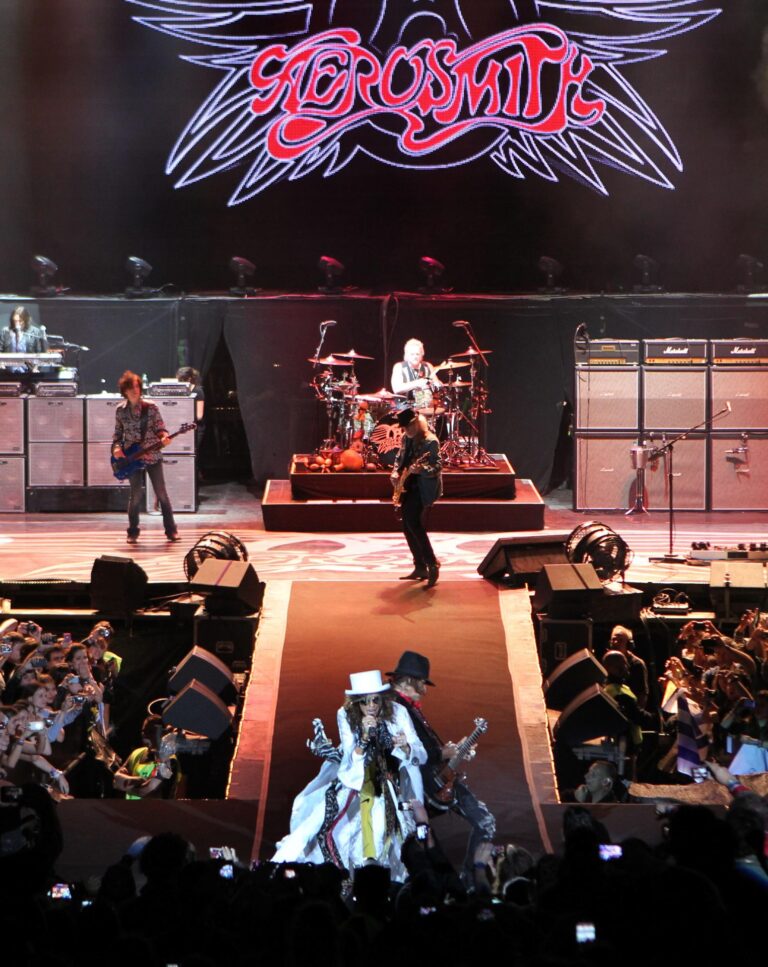 Aerosmith se despedirá de los escenarios con su gira «Peace Out»