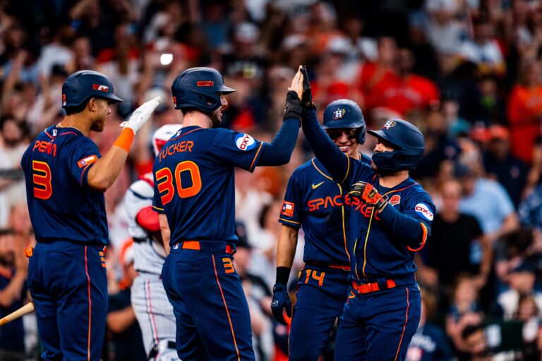 Altuve continúa en racha productora