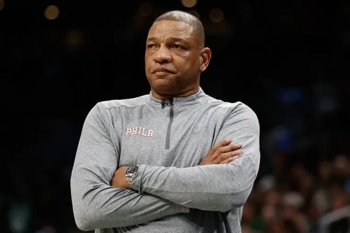 Doc Rivers fue despedido como técnico de Philadelphia