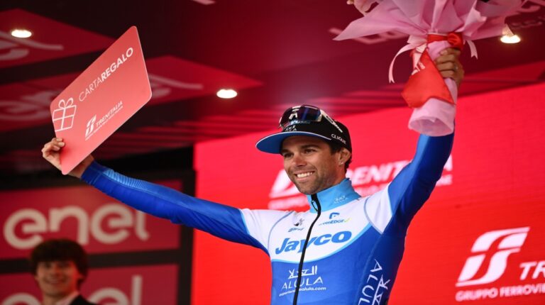 Michael Matthwes se impuso en el sprint agónico en Melfi