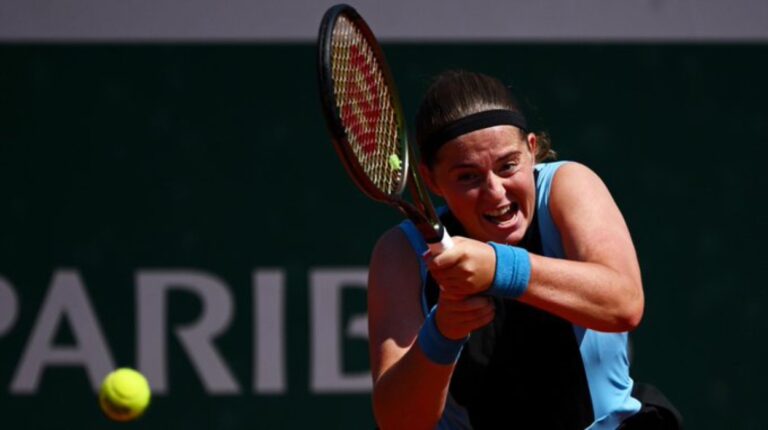 Jelena Ostapenko se despidió de París a manos de Peyton Stearns