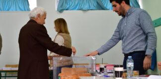 Inician elecciones legislativas en Grecia