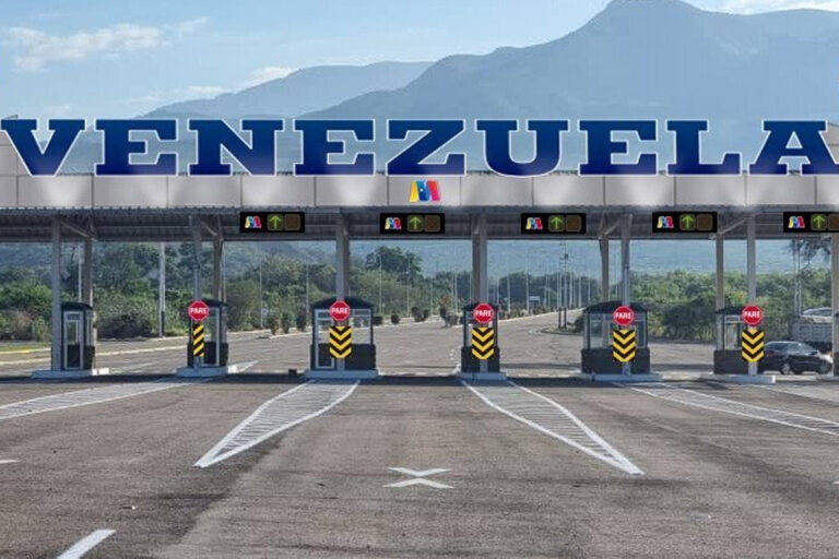 Taxistas colombianos realizaron paro en zonas de movilidad en la frontera