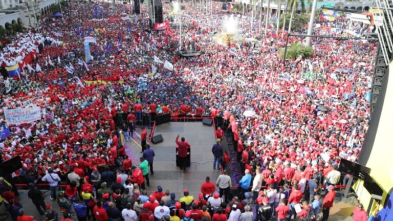 Maduro anuncia bono de alimentación de 40$ y bono de Guerra en 20$