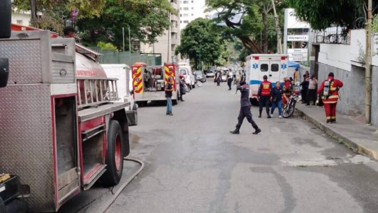 Registran varios incendios en Caracas este #20May