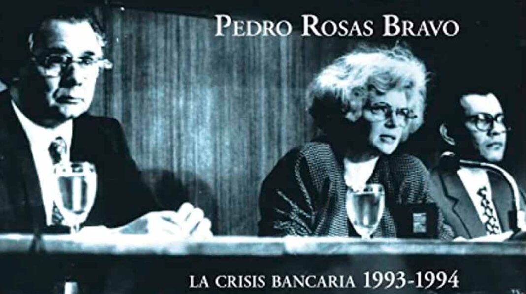 Portada del libro ''La crisis bancaria 1993-1994: el Banco Latino, anatomía de una muerte inducida''