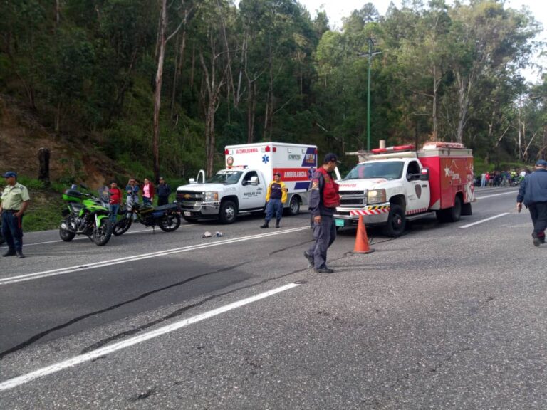Dos personas murieron en accidente vial en Coche