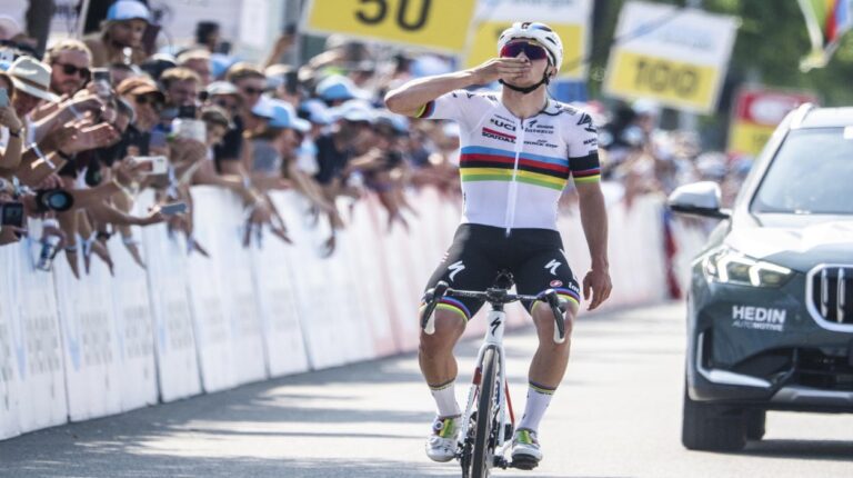 Evenepoel ganó en Suiza y le rindió un homenaje a Gino Mäder