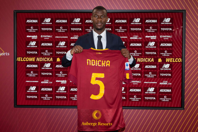 Roma ficha a Ndicka hasta 2028