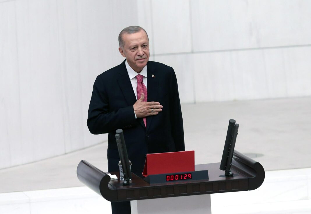 El presidente de Turquía, Recep Tayyip Erdogan prestó juramento ante el parlamento