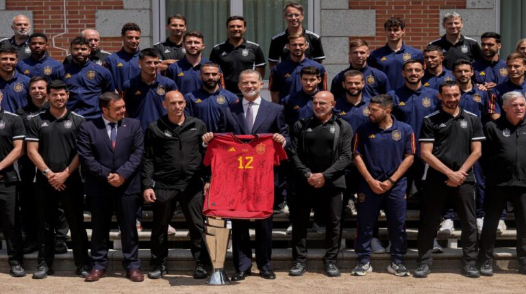 El rey Felipe recibió a España luego de ganar la Nations League