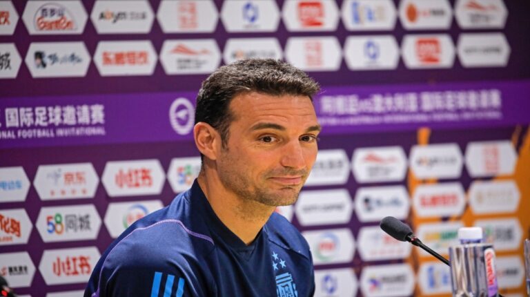 Scaloni: «Messi es un tipo que no vende humo»