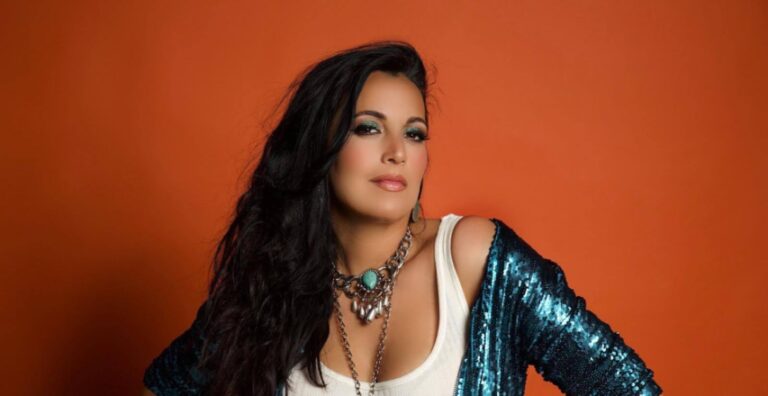 Mayré Martínez presenta su nuevo EP de géneros variados