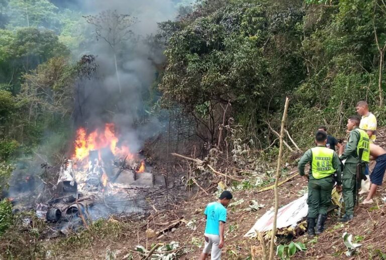 Falleció uno de los pilotos del Sukhoi siniestrado este #2Jul