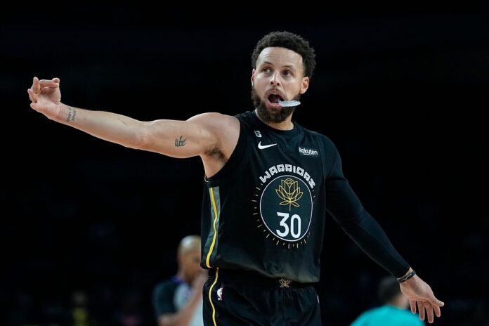 Stephen Curry amplía su contrato con los Warriors por 3 años