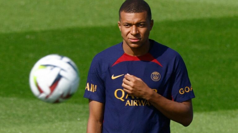 Mbappé comunica que no seguirá en el PSG