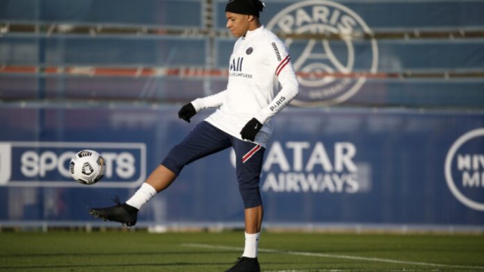 Mbappé regresó a los entrenamientos con el PSG