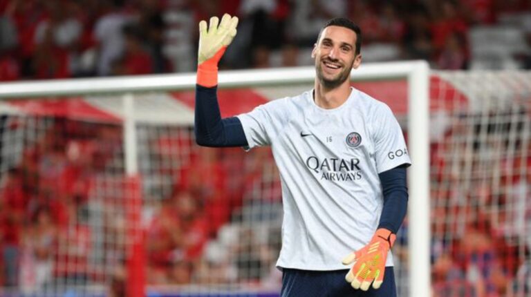 Sergio Rico confirmó su mejoría y agradeció los mensajes de apoyo