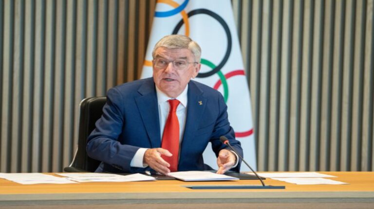 Thomas Bach: «No podemos castigar a los deportistas por los actos de sus gobiernos»