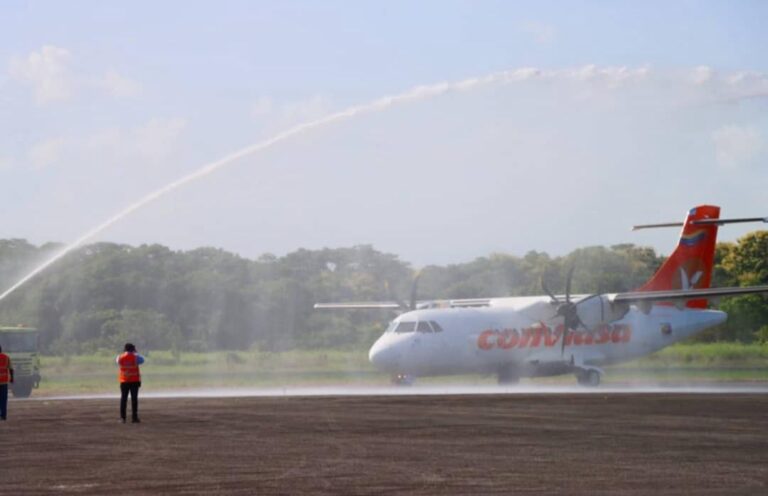 Foto: Conviasa / Inauguran conexión aérea comercial entre Caracas y Acarigua
