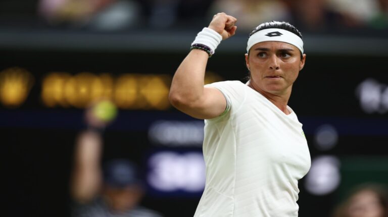 Sabalenka y Jabeur volaron directo hacia los octavos de Wimbledon