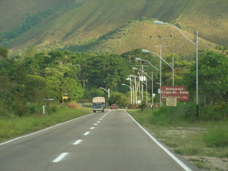 Accidente en vía Caripe del Guácharo dejó 20 heridos